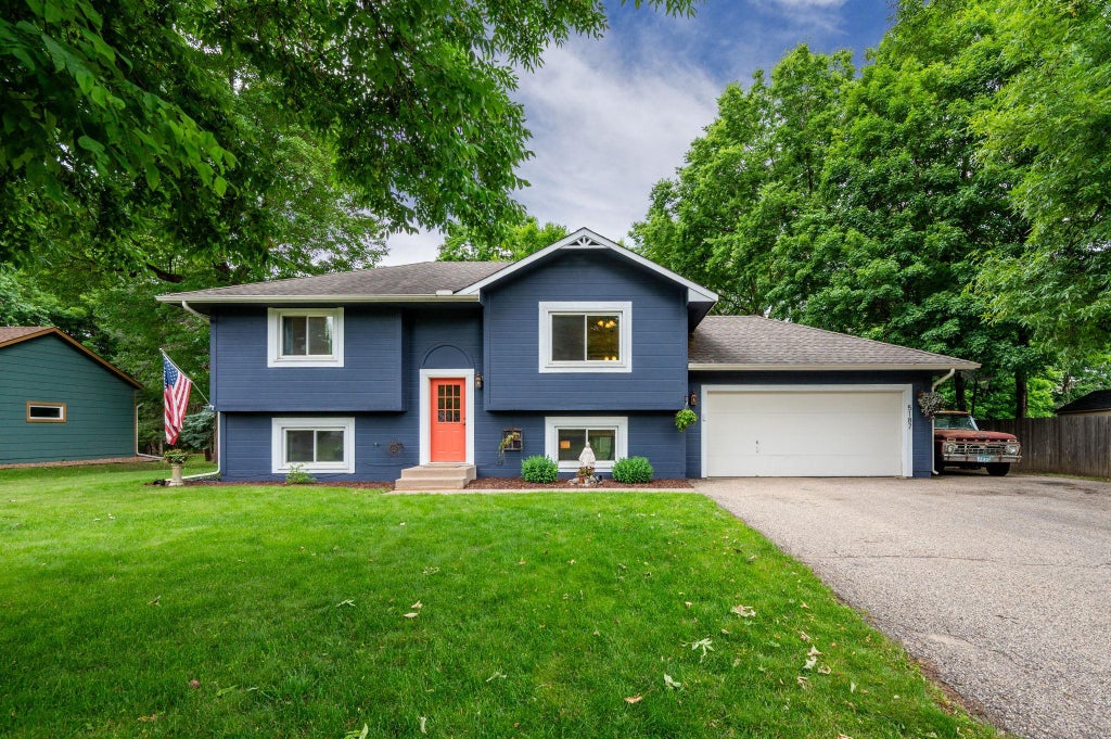 Photo of 5187 Lannon Avenue NE, Albertville, MN 55301 (MLS # 7085911)