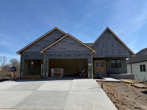 MLS: 7052196