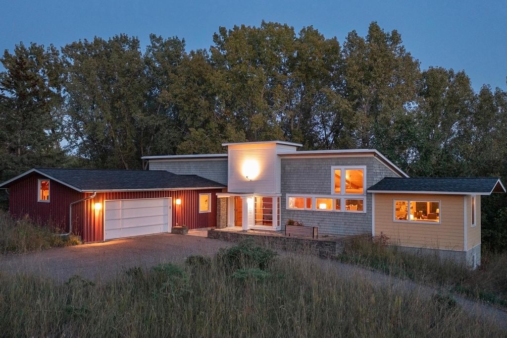 Photo of 6 Robb Farm Road, North Oaks, MN 55127 (MLS # 7066396)