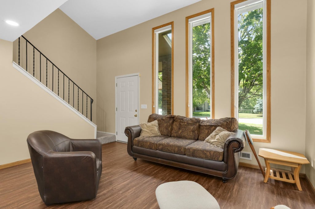 Photo of 2704 Rolling Oaks Road, Burnsville, MN 55337 (MLS # 7131884)