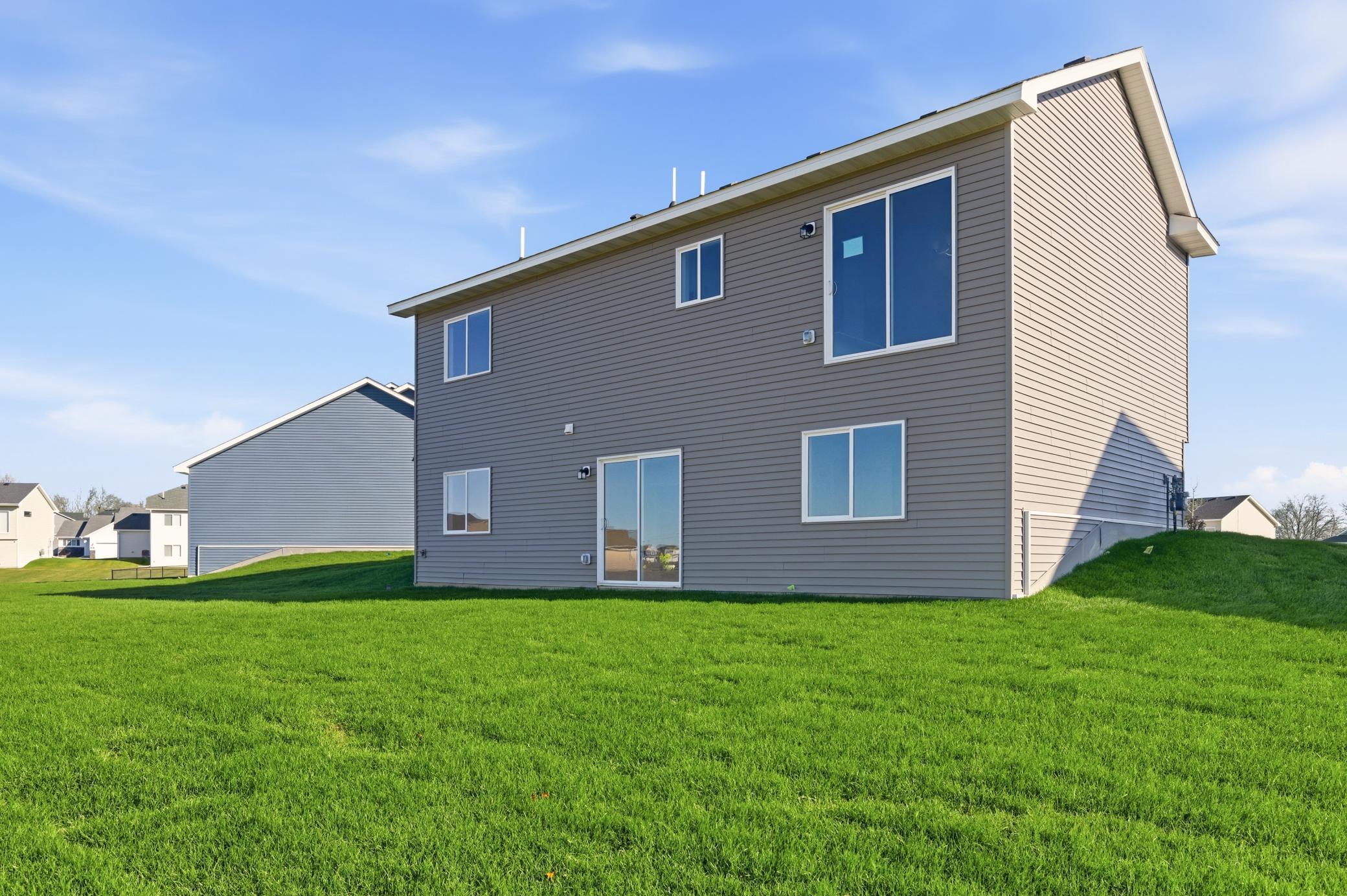 747 Blackbird Circle