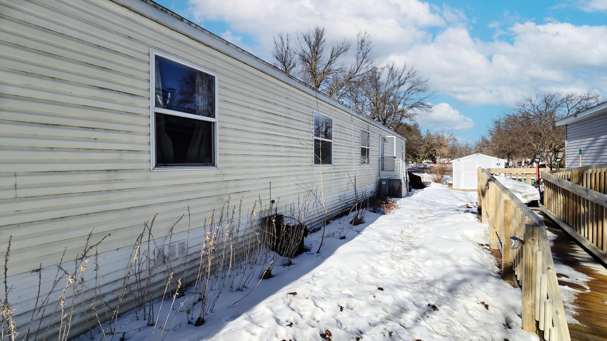 5850 177th Street West