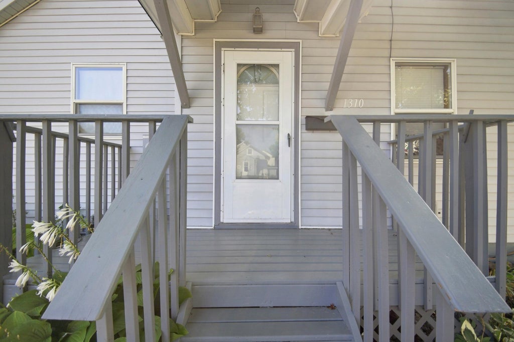 Photo of 1310 8th Street NW, Austin, MN 55912 (MLS # 7139281)