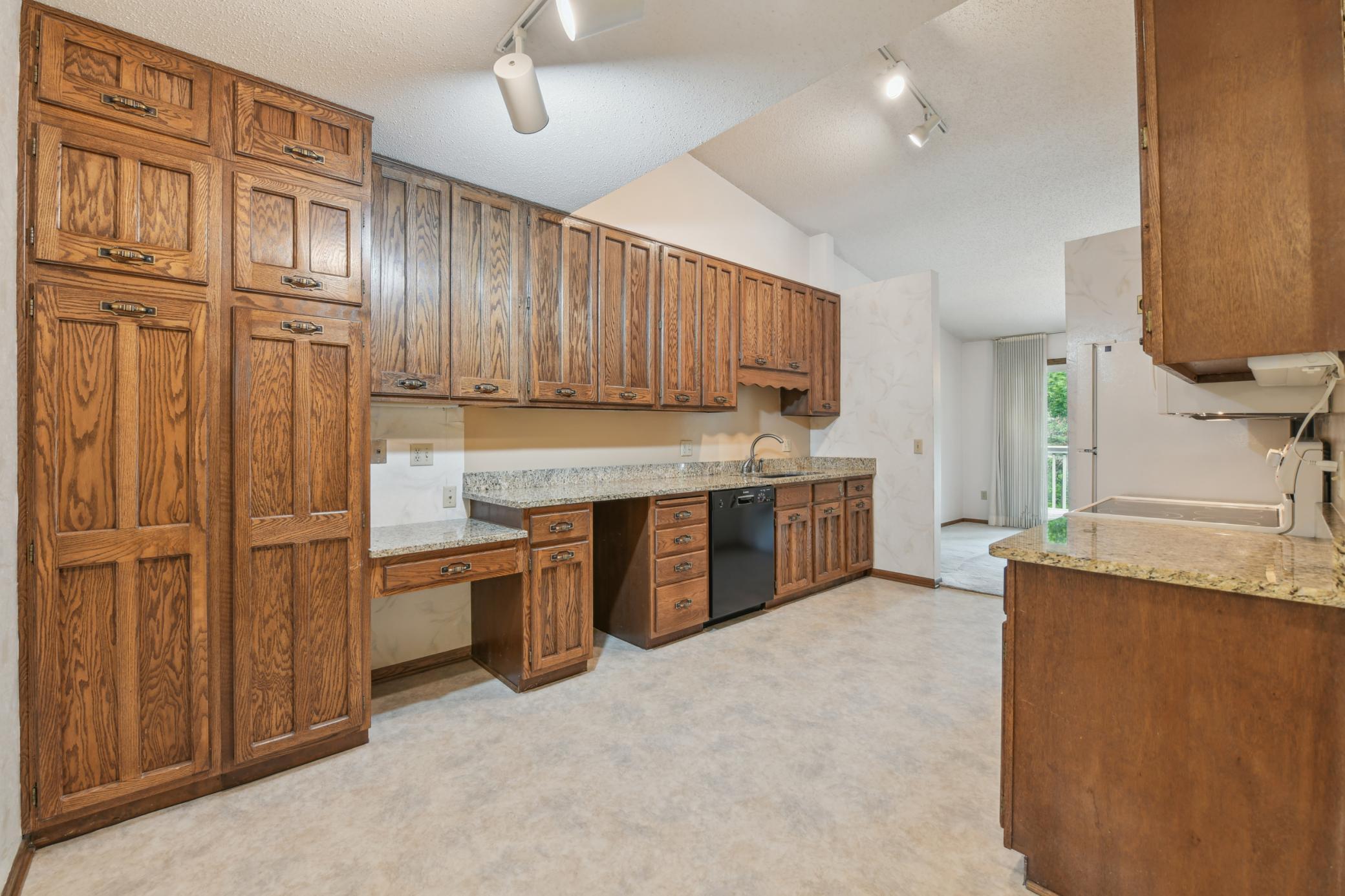 6348 Red Fox Lane