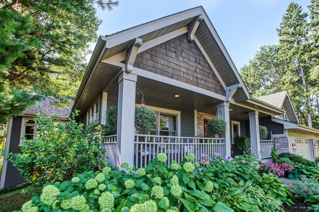Photo of 4844 Pinecroft Court N, Stillwater, MN 55082 (MLS # 7145547)