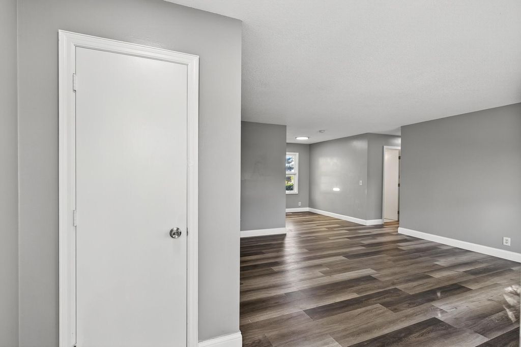 Photo of 8114 Emerson Avenue S, Bloomington, MN 55420 (MLS # 6801273)