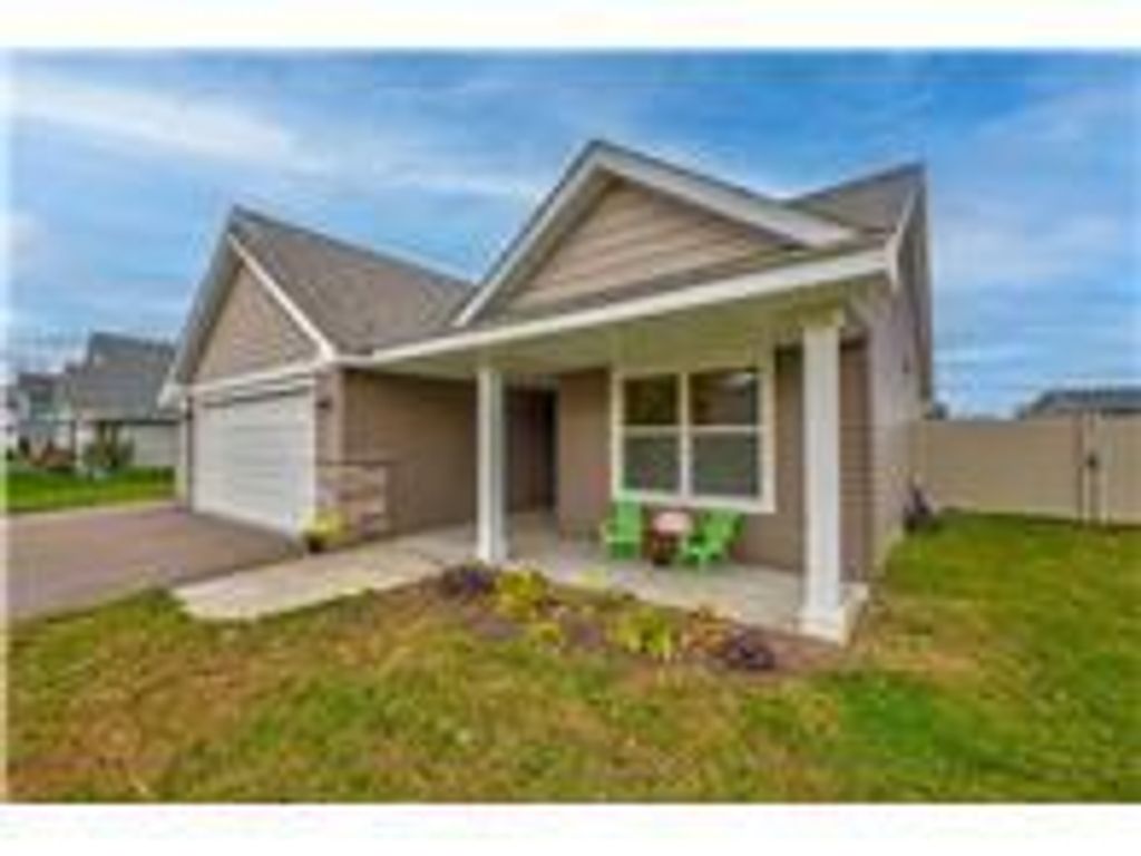 Photo of 1343 Creekwood Drive, New Richmond, WI 54017 (MLS # 7001453)