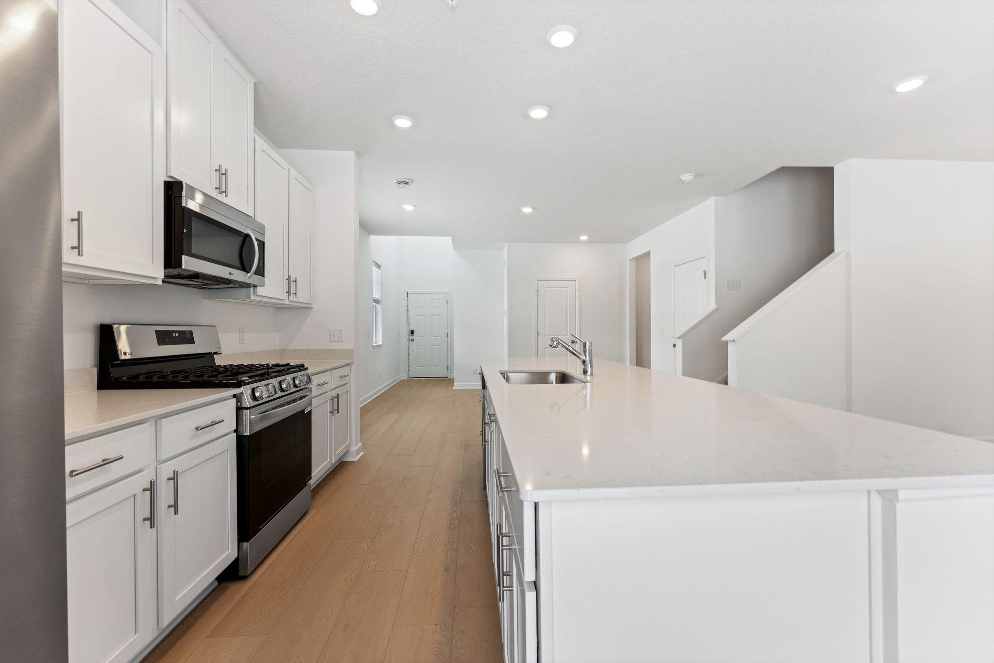 3092 Vanderbie Street