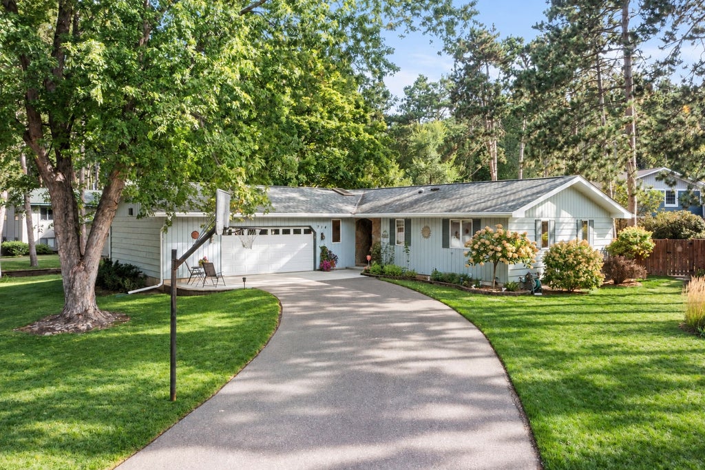 Photo of 714 Lund Street N, Hudson, WI 54016 (MLS # 7143974)