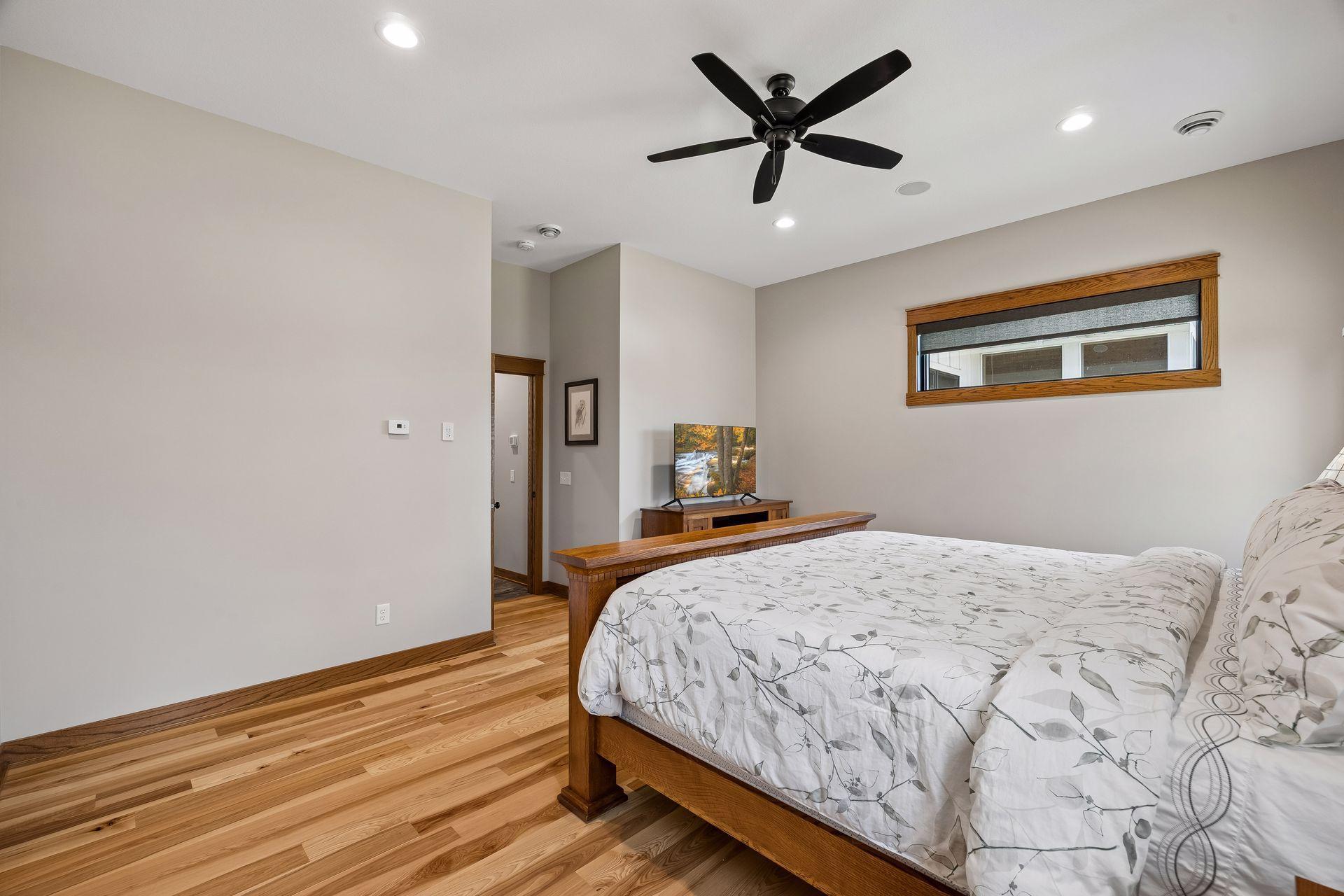 Lake City, Minnesota, 55041, United States, 4 Bedrooms Bedrooms, ,4 BathroomsBathrooms,Residential,Active,2032386