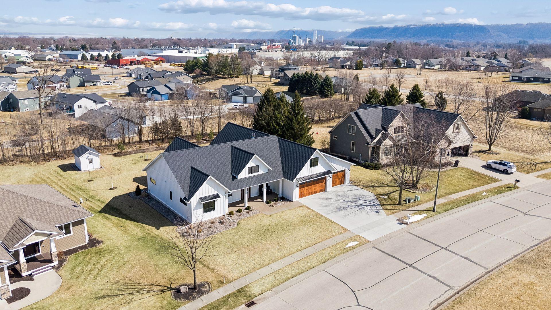 Lake City, Minnesota, 55041, United States, 4 Bedrooms Bedrooms, ,4 BathroomsBathrooms,Residential,Active,2032386