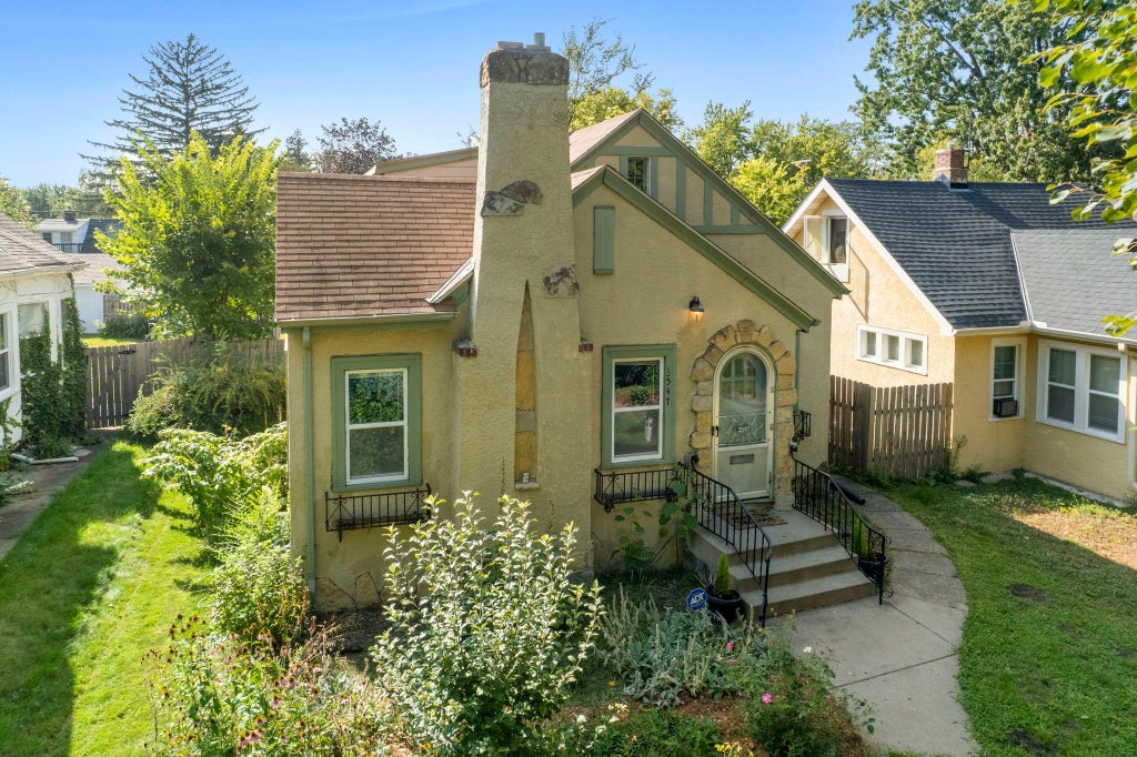 Photo of 3547 Irving Avenue N, Minneapolis, MN 55412 (MLS # 7109462)