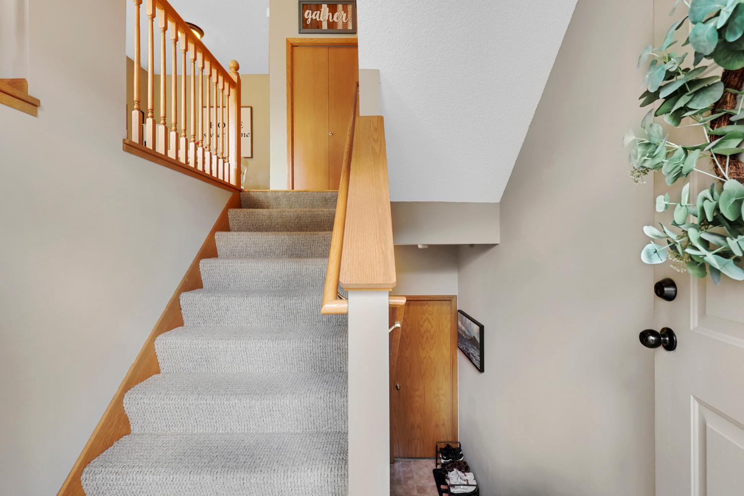 20077 Highview Avenue