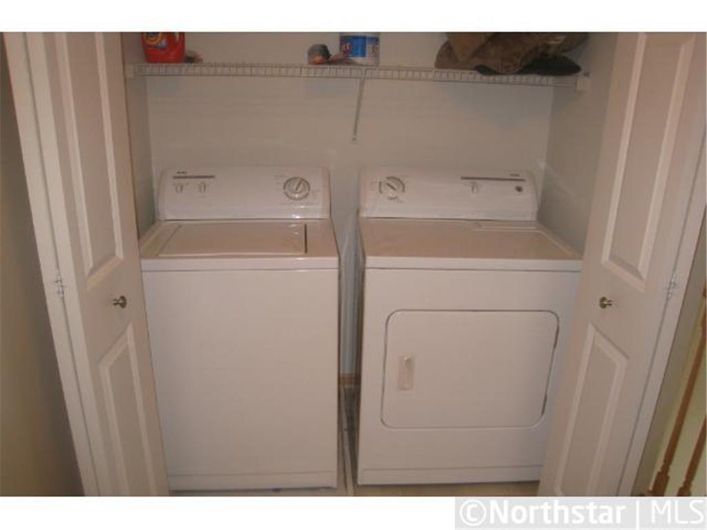 1679 Village Trail E 2