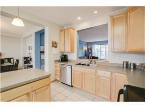 1679 Village Trail E 2