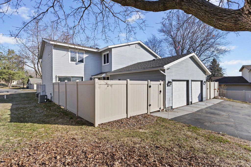 Photo of 3295 67th Street E, Inver Grove Heights, MN 55076 (MLS # 7057378)
