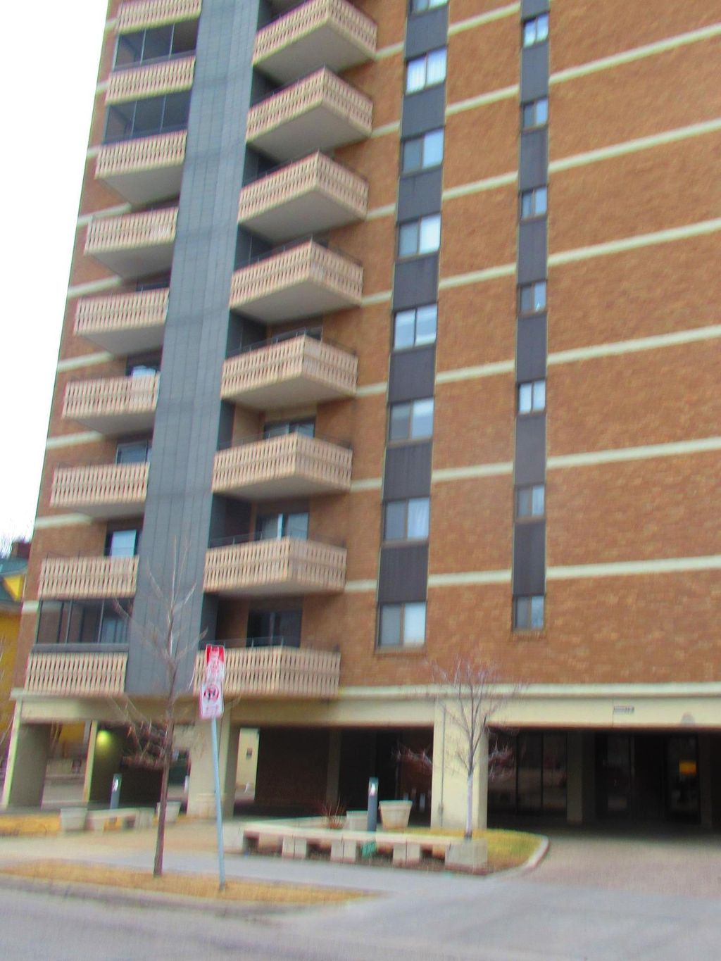 Photo of 410 Groveland Avenue #204, Minneapolis, MN 55403 (MLS # 7044517)