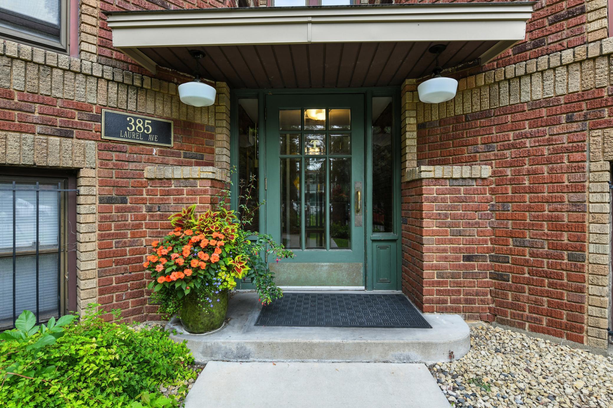 385 Laurel Avenue 309