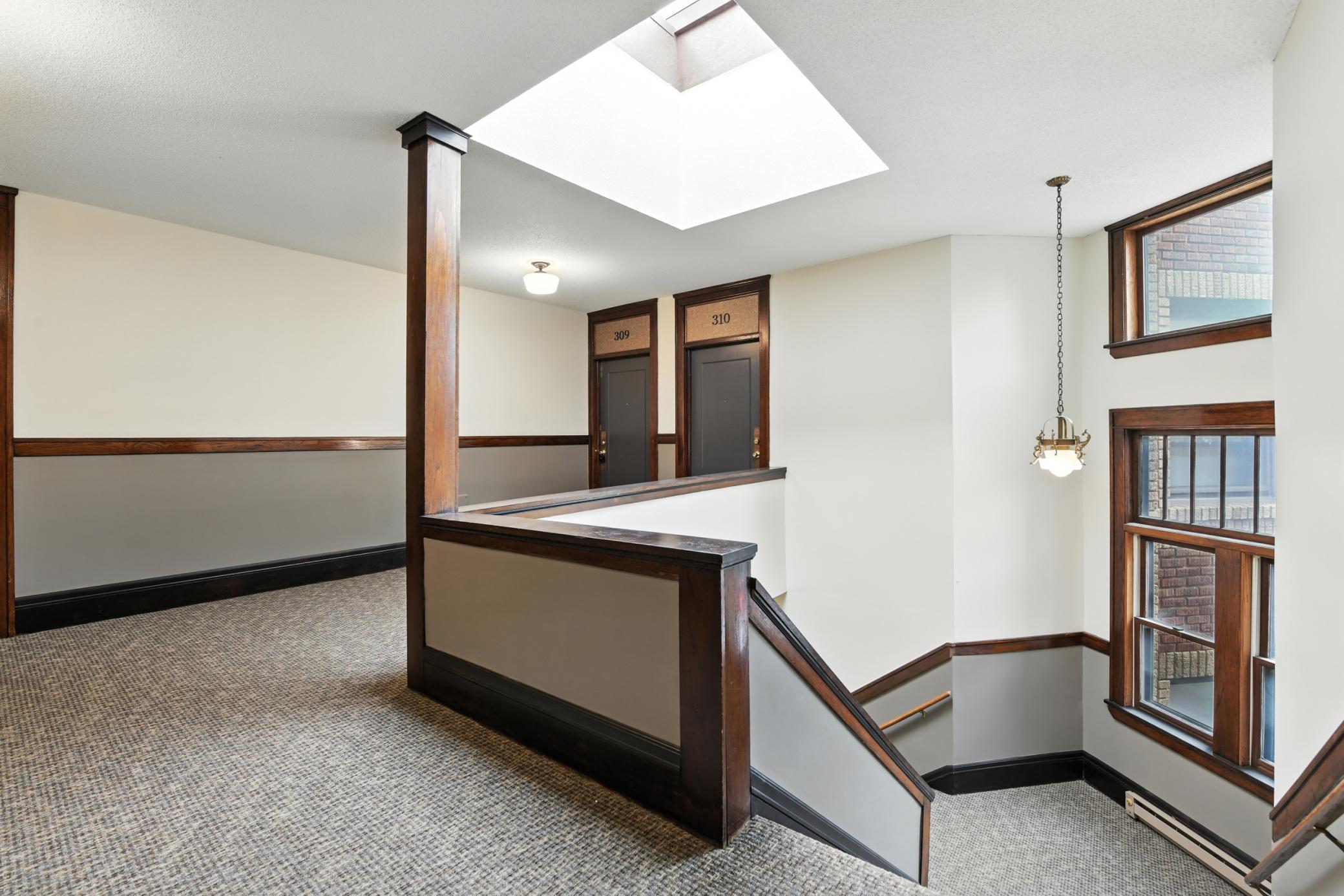 385 Laurel Avenue 309