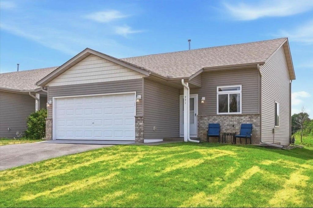 Photo of 971 Sharptail Run, New Richmond, WI 54017 (MLS # 7162294)