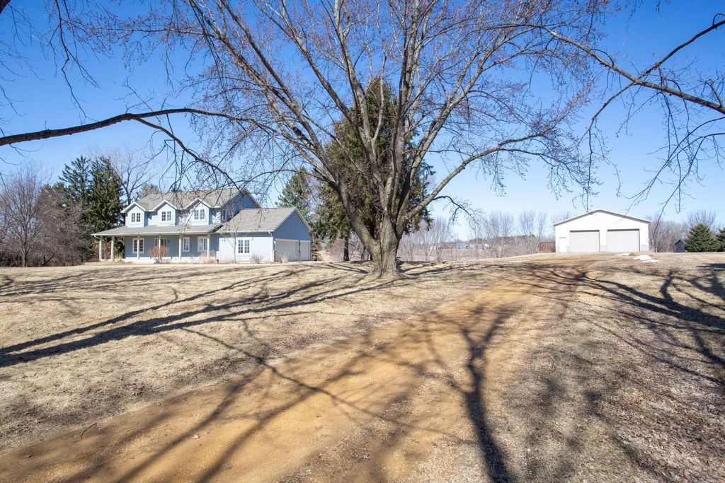 Photo of 1612 County Road J, Hammond, WI 54015 (MLS # 7041721)