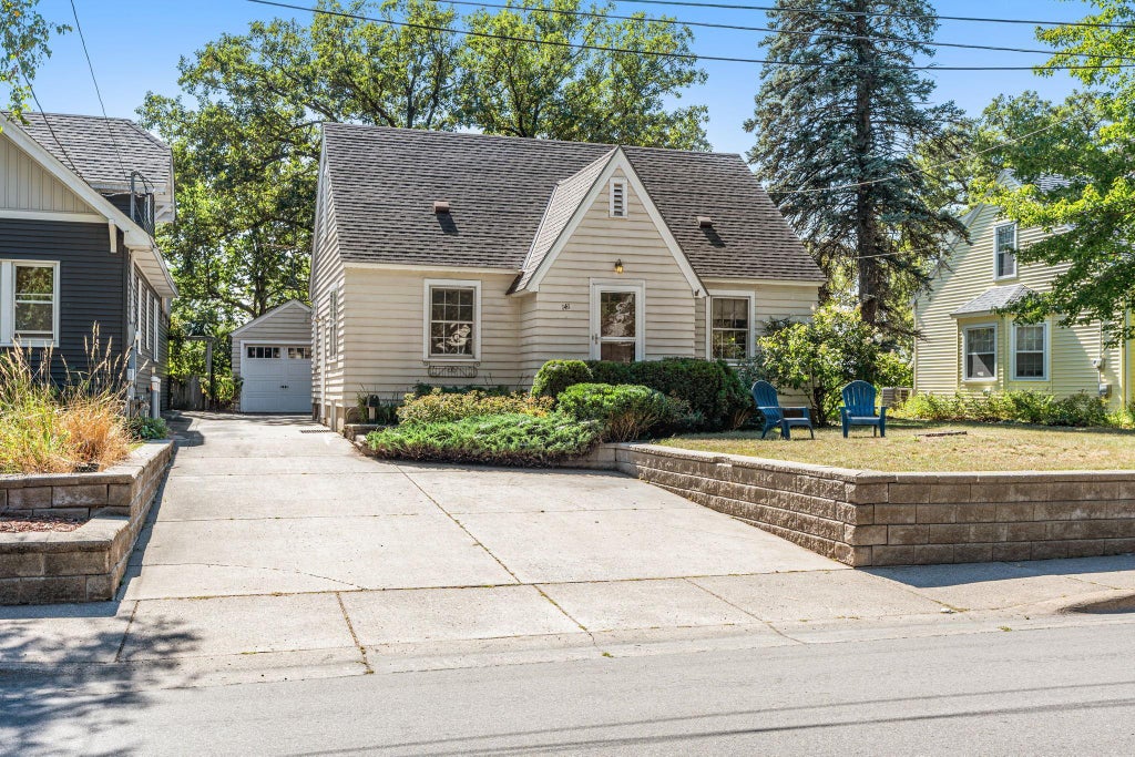 Photo of 141 Riverside Drive NE, Saint Cloud, MN 56304 (MLS # 7106743)