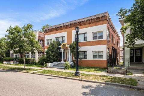 2735 Aldrich Avenue S Minneapolis MN 55408