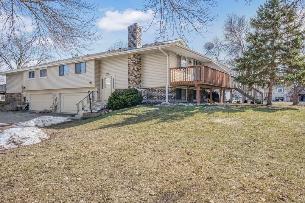 Photo of 6905 Ives Lane N, Maple Grove, MN 55369 (MLS # 7034406)