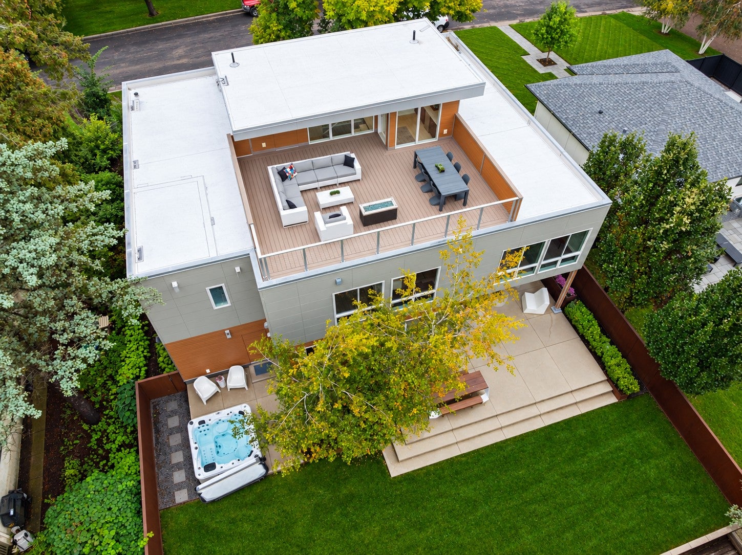 674 Montcalm Place