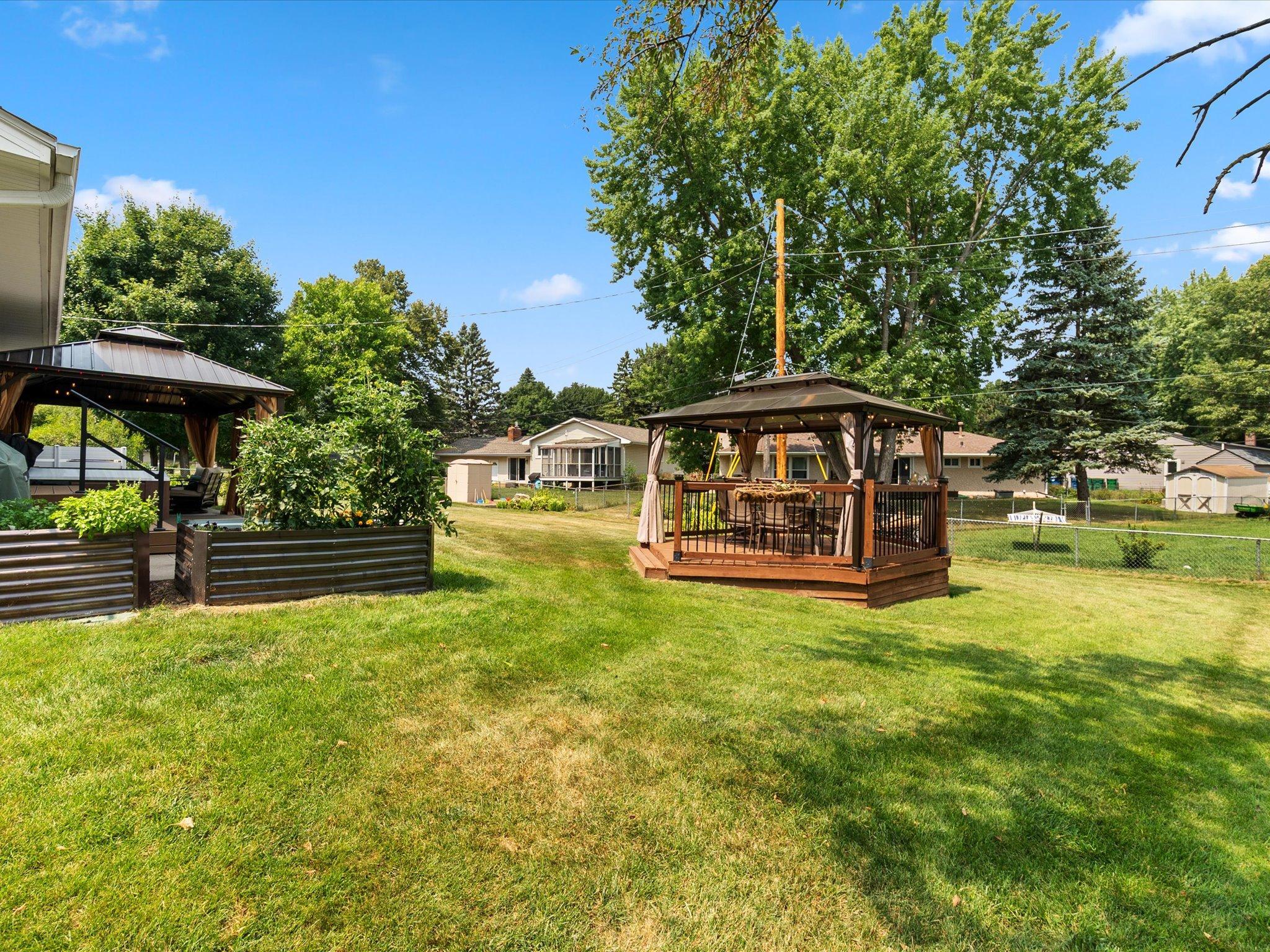 2682 5th Street NW