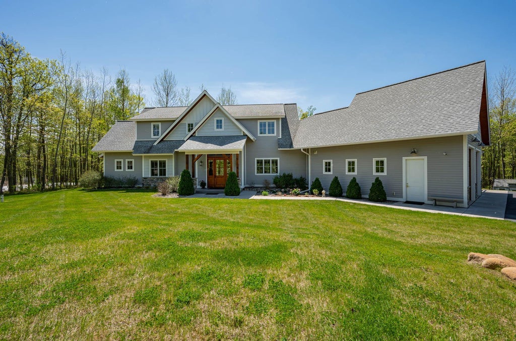 Photo of 2410 Timberline Drive, Grand Rapids, MN 55744 (MLS # 7101142)