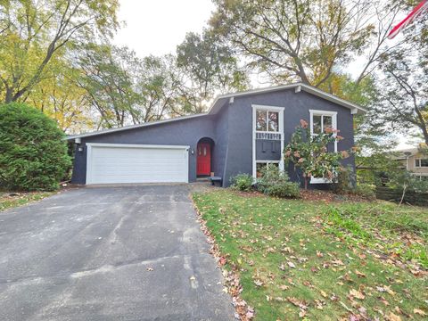 4174 Oakcrest Drive Vadnais Heights MN 55127
