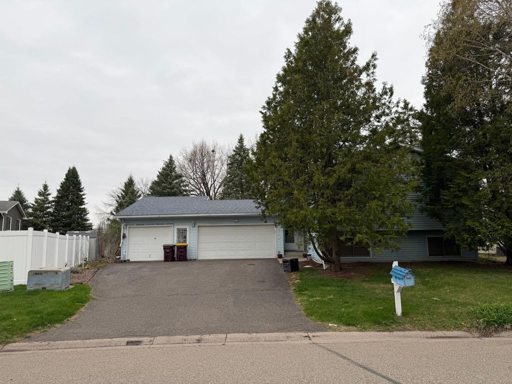 Photo of 7748 Cayenne Plaza W, Woodbury, MN 55125 (MLS # 7068183)