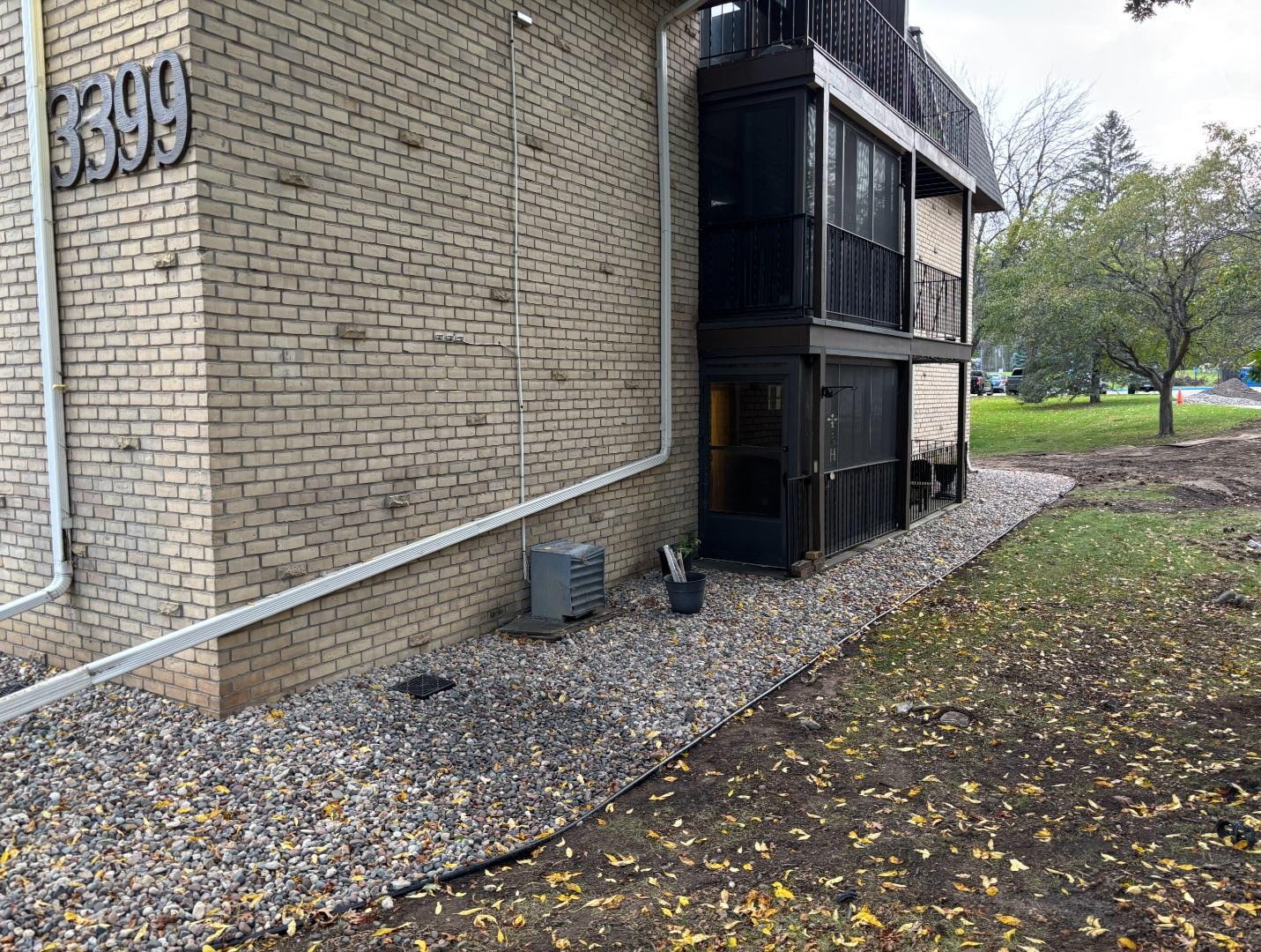 3399 Kent Street 101