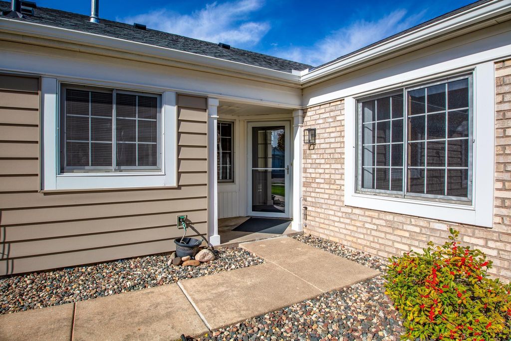 Photo of 6800 Fremont Lane, Woodbury, MN 55125 (MLS # 7028308)