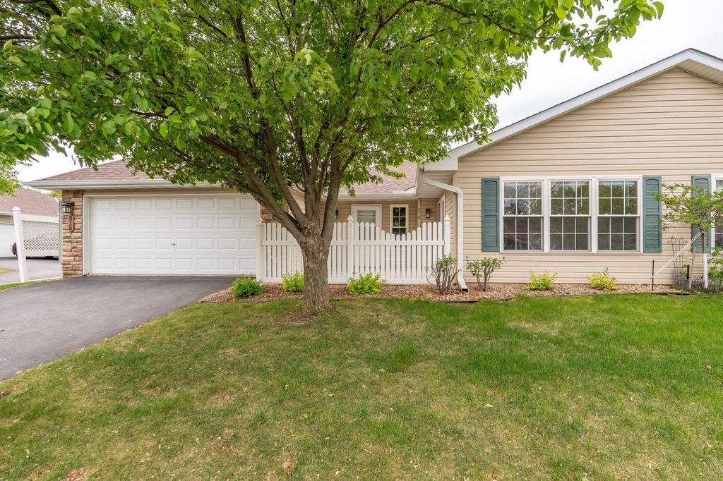 Photo of 818 Roundhouse Street, Shakopee, MN 55379 (MLS # 7079544)