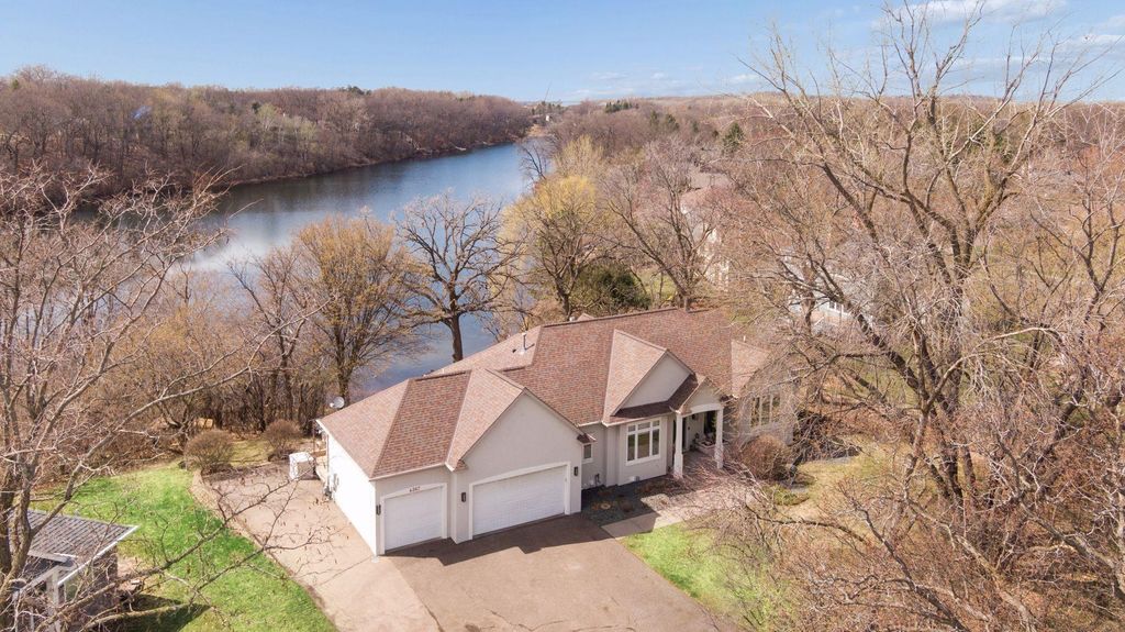 Photo of 4367 Lexington Avenue N, Arden Hills, MN 55126 (MLS # 7054535)