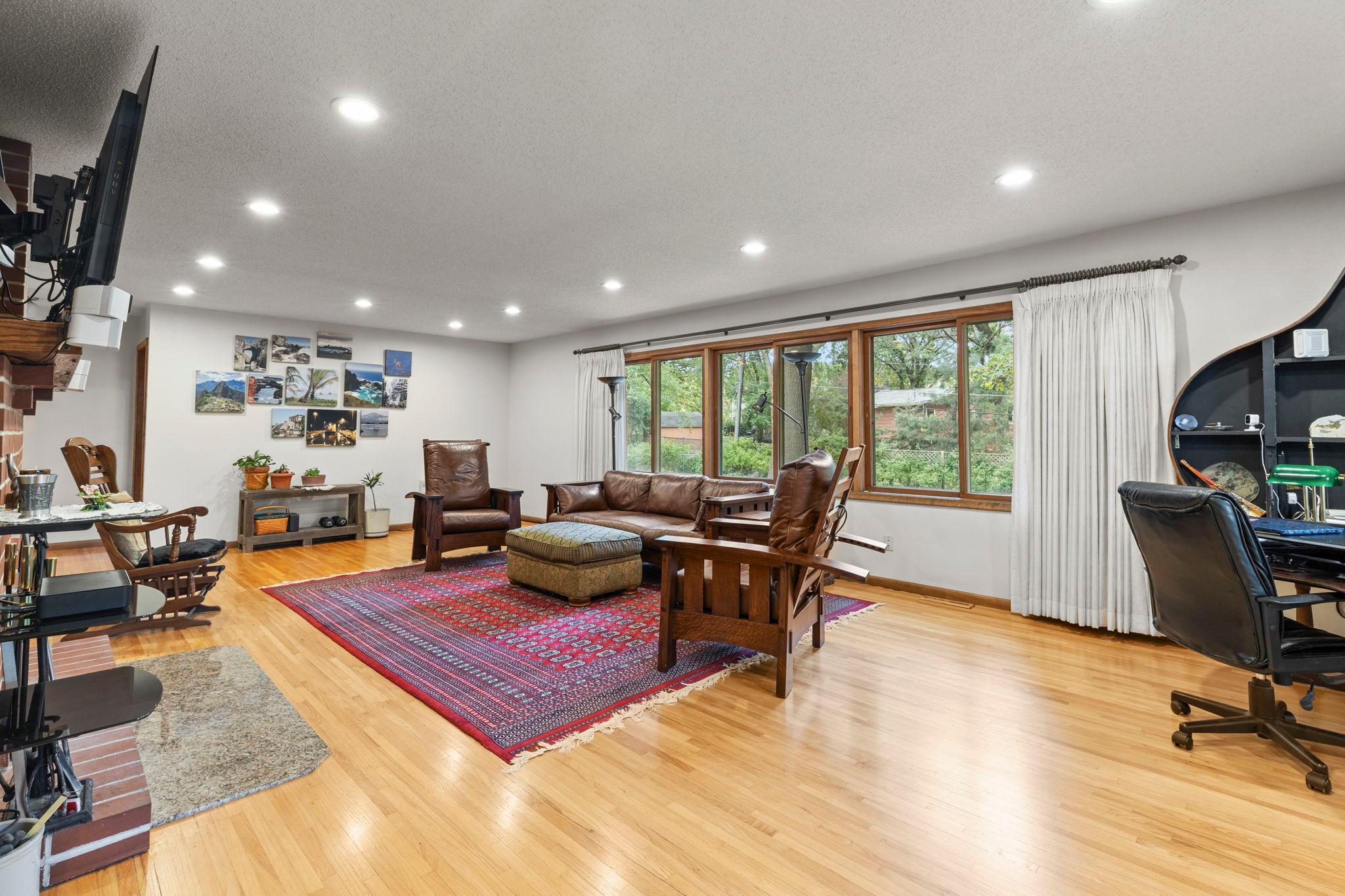 7181 Foxboro Lane