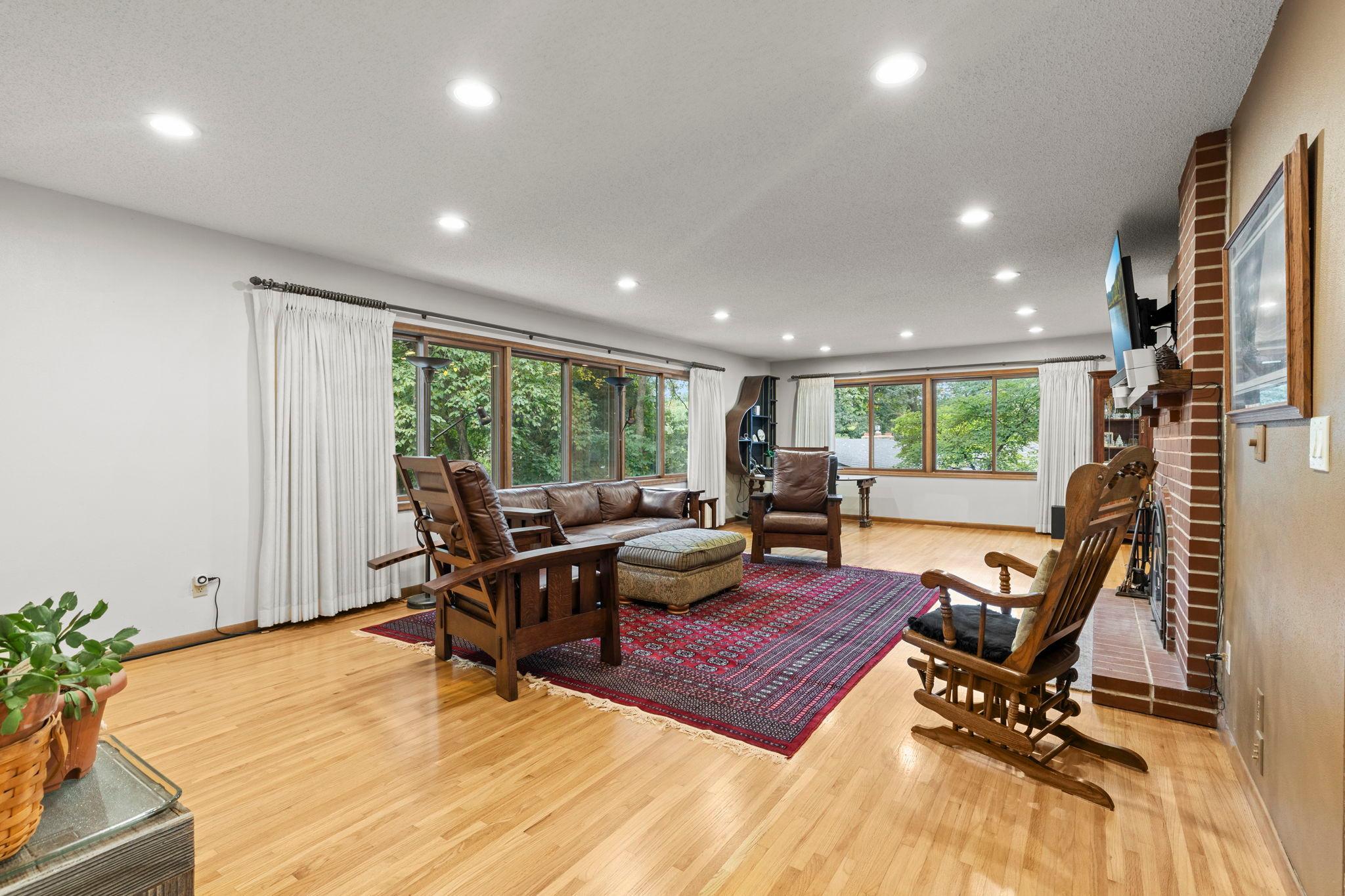 7181 Foxboro Lane