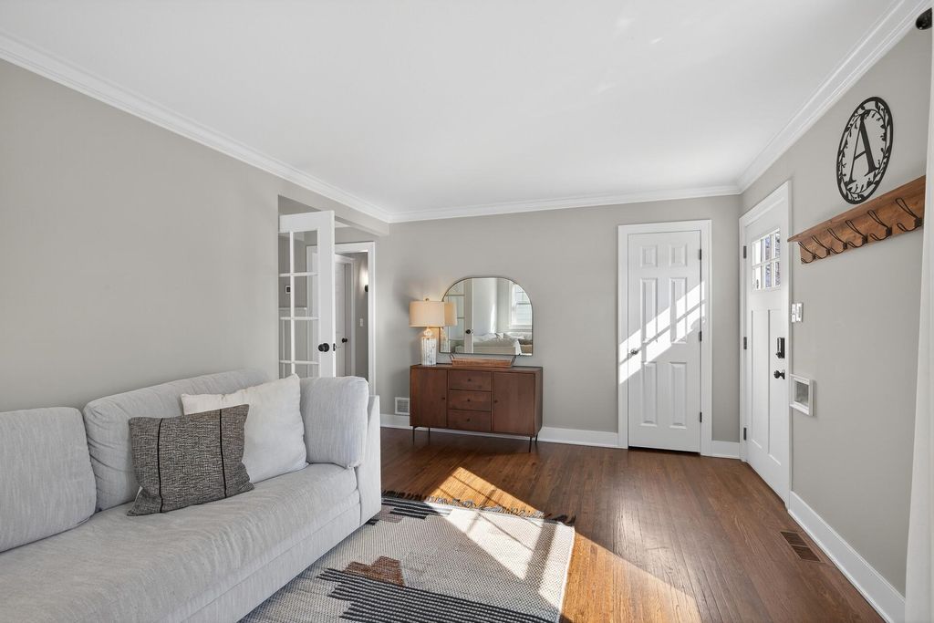 Photo of 2852 Colorado Avenue S, Saint Louis Park, MN 55416 (MLS # 7028230)