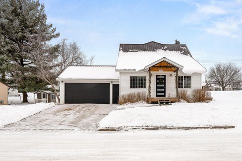 310 Maple Drive Spring Grove MN 55974