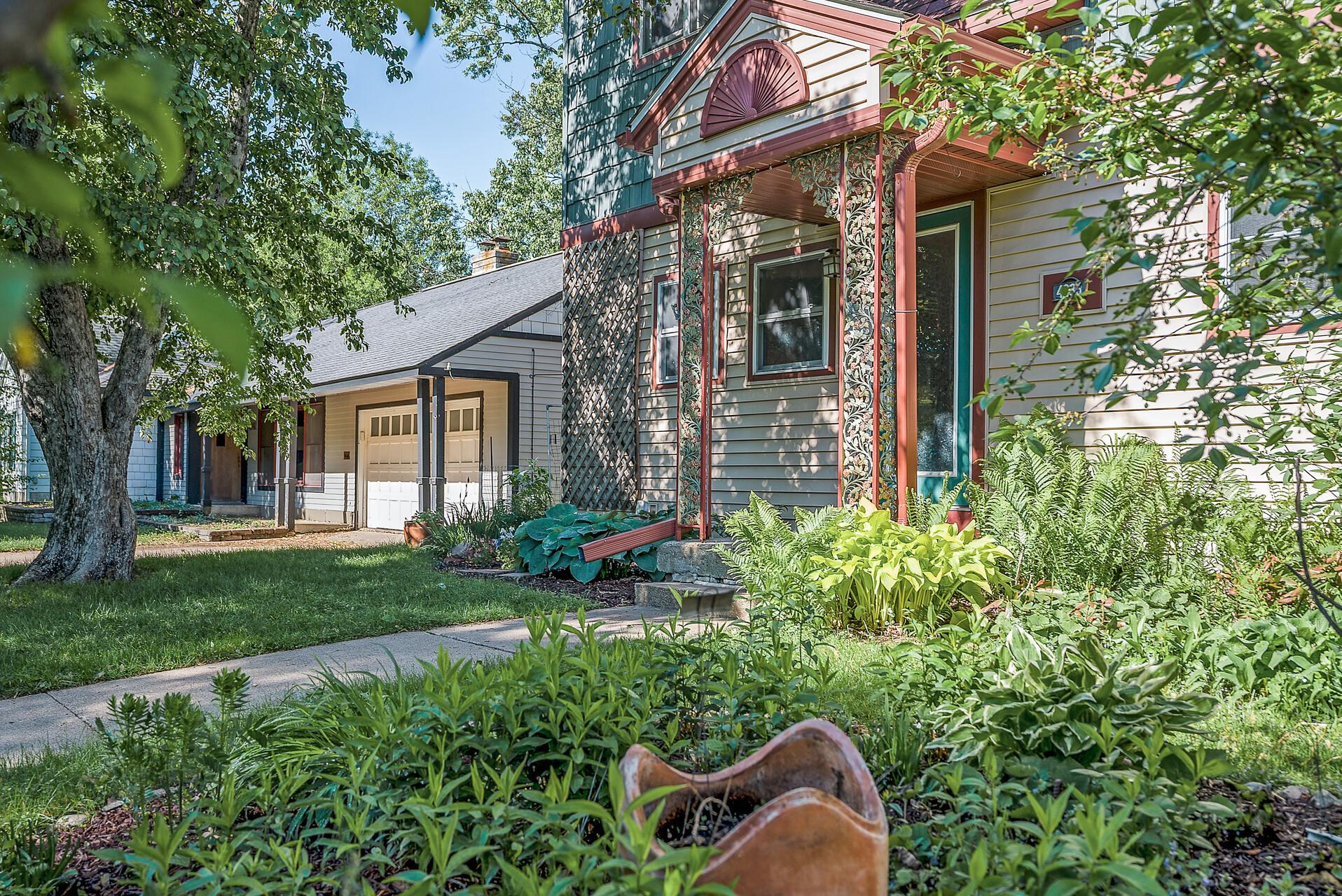 4236 Salem Avenue