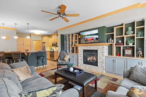 10776 Falling Water Lane C Woodbury MN 55129
