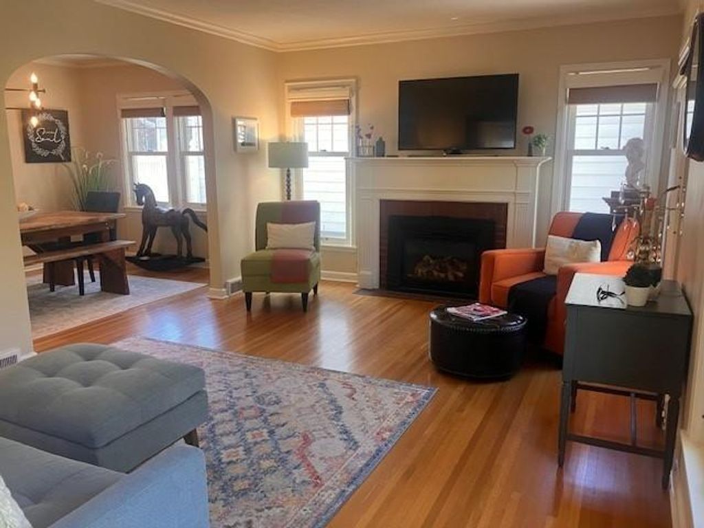 Photo of 3909 Monterey Avenue S, Saint Louis Park, MN 55416 (MLS # 7072943)
