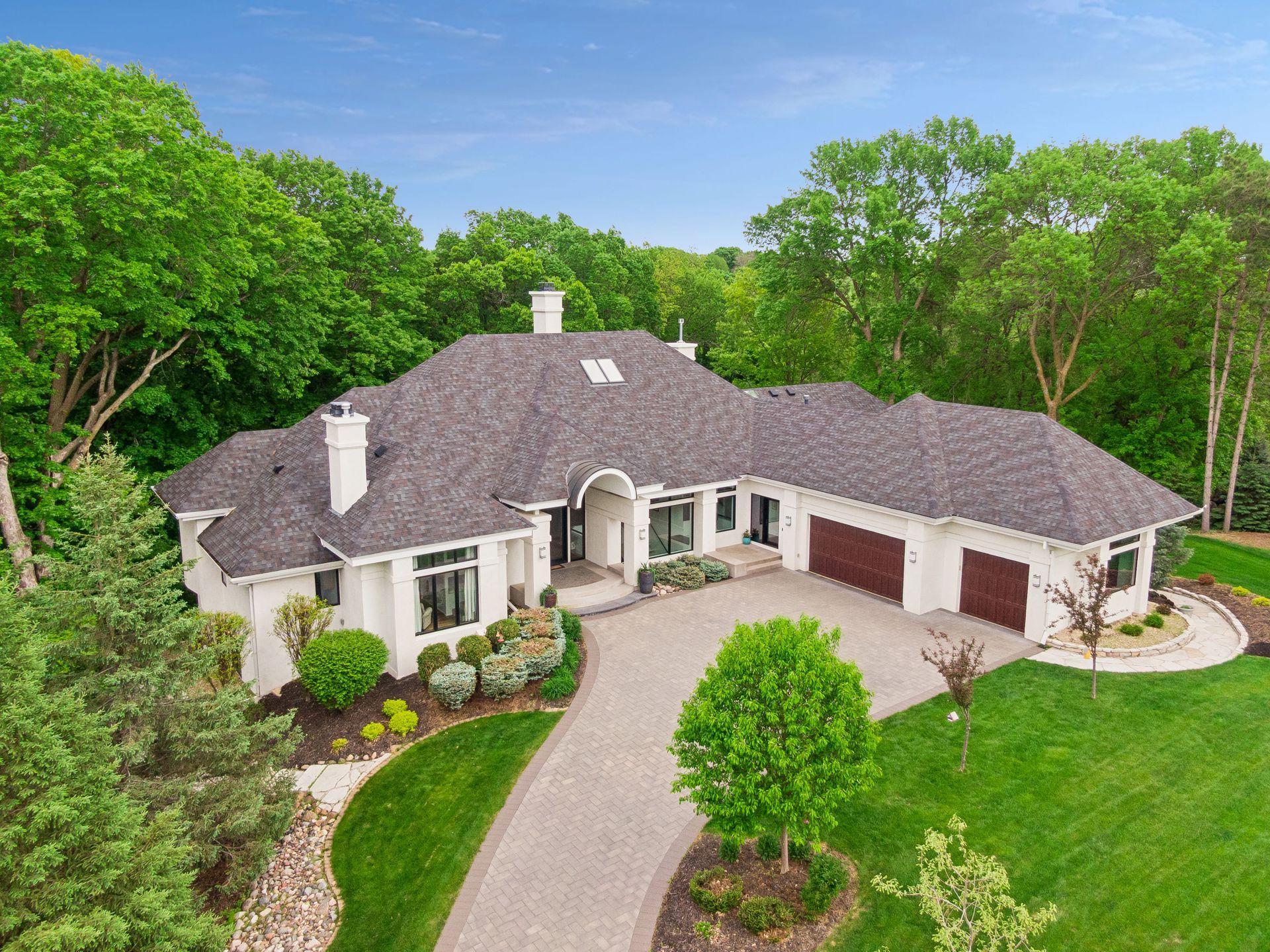 4355 Trillium Lane W
