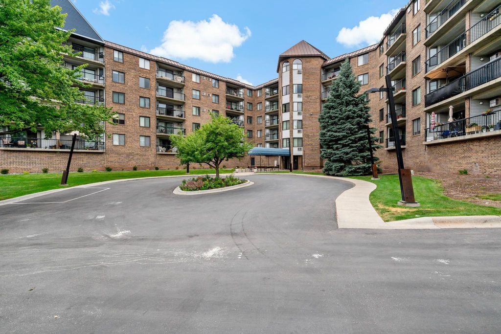 Photo of 2601 Kenzie Terrace #315, Saint Anthony, MN 55418 (MLS # 7099622)