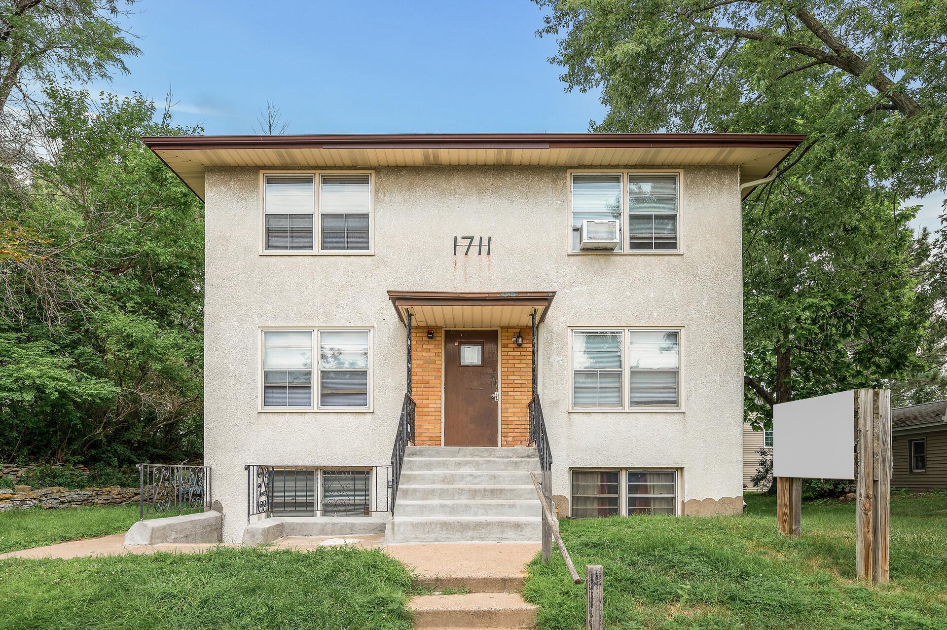 1711 7th Street E