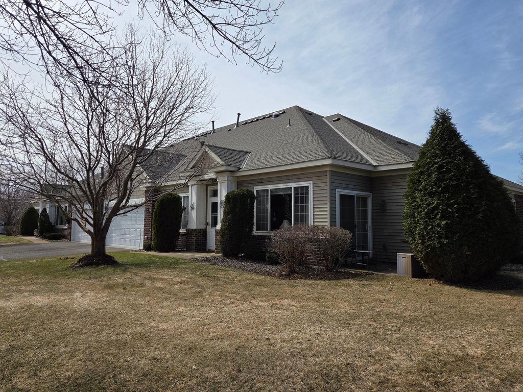 Photo of 5787 Prairie Ridge Drive #123, Shoreview, MN 55126 (MLS # 7045430)