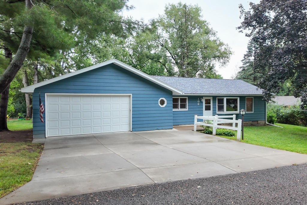 Photo of 106 Glendale Road, Winona, MN 55987 (MLS # 7140082)