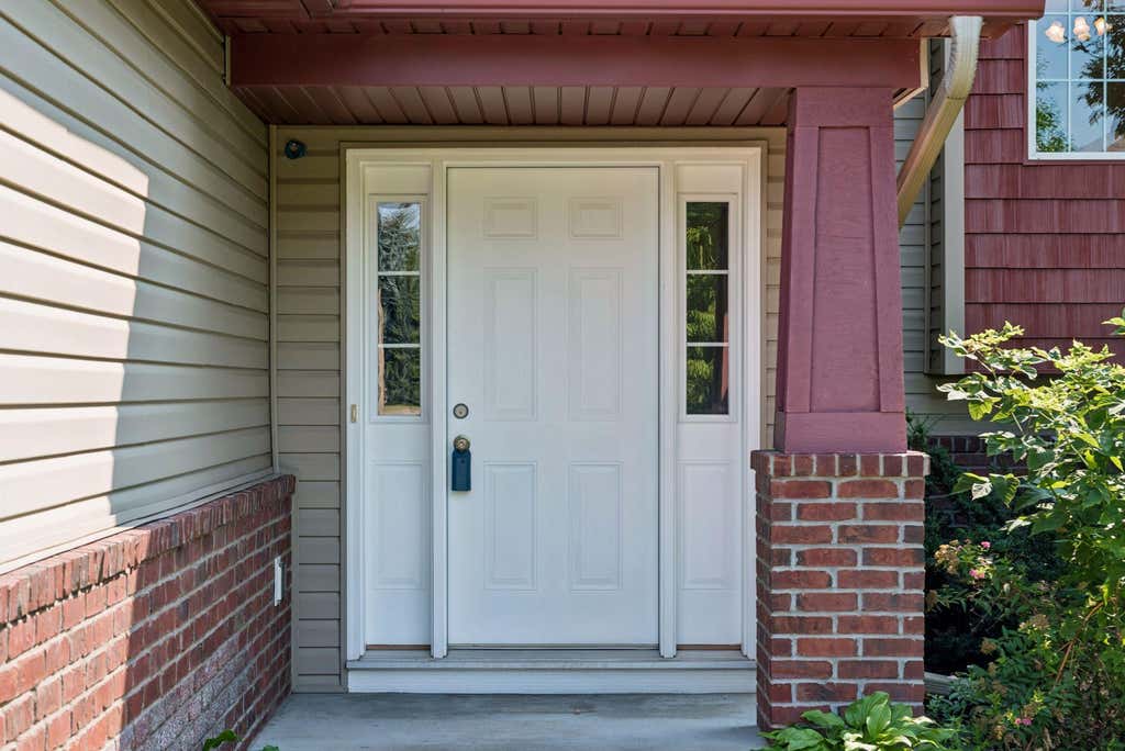 Photo of 10611 Kyle Court N, Brooklyn Park, MN 55443 (MLS # 7121833)